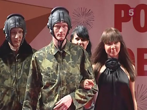 Видеоновость: Солдаты хотят отменить форму от знаменитого модельера Валентина Юдашкина