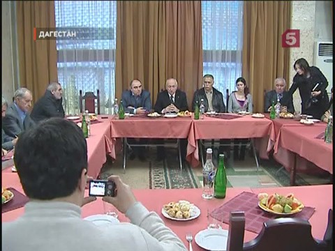 Видеоновость: В России День памяти журналистов, погибших при исполнении своих профессиональных обязанностей