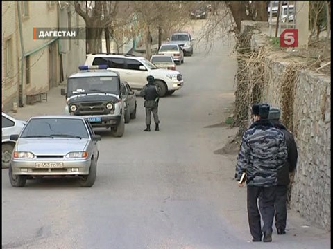 Видеоновость: В Дагестане ищут преступников, напавших на сотрудников конвойной службы