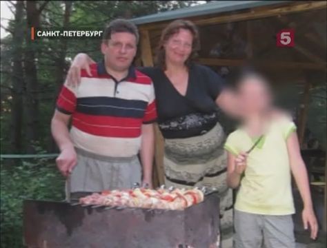 Видеоновость: Житель Петербурга зарубил жену и дочь топором и выбросился из окна