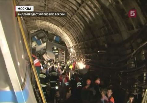 В Москве день траура по жертвам трагедии в метро