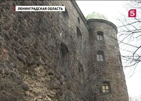 Стена Выборгского замка обрушилась, не дождавшись реставрации
