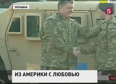 На Украину прибыла партия американских военных автомобилей Хамви