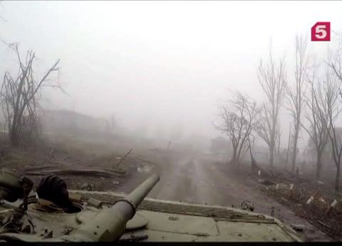 Украинские военные продолжают обстрелы городов и сел Донбасса
