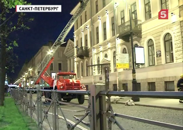В Петербурге горел жилой шестиэтажный дом