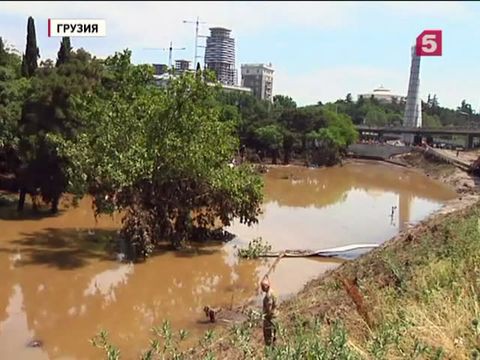 В Грузии день траура по жертвам наводнения