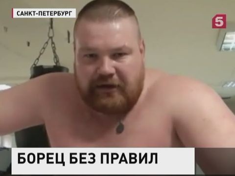 Суд в Петербурге арестовал националиста Дацика после "рейда" по борделям