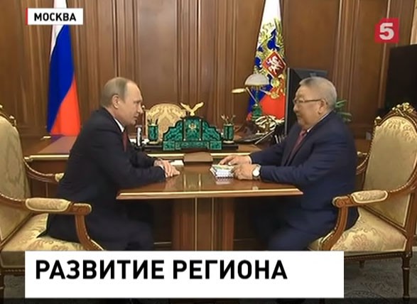 Владимир Путин встретился в Кремле с главой Якутии