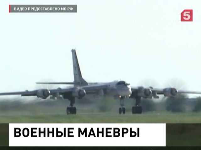 В Крыму лётчики Южного военного округа перехватили ракетоносец условного противника