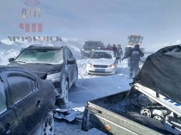 Из-за непогоды в Мурманской области закрыты дороги