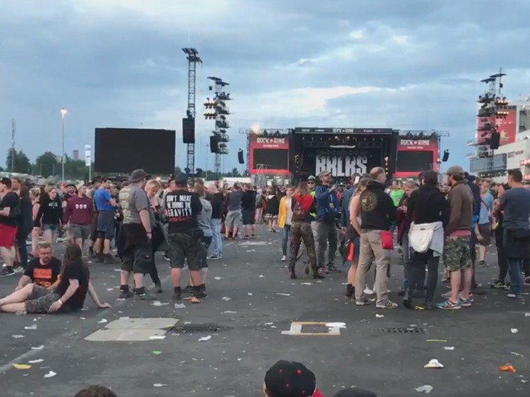 Фестиваль Rock am Ring в Германии эвакуируют из-за угрозы взрыва