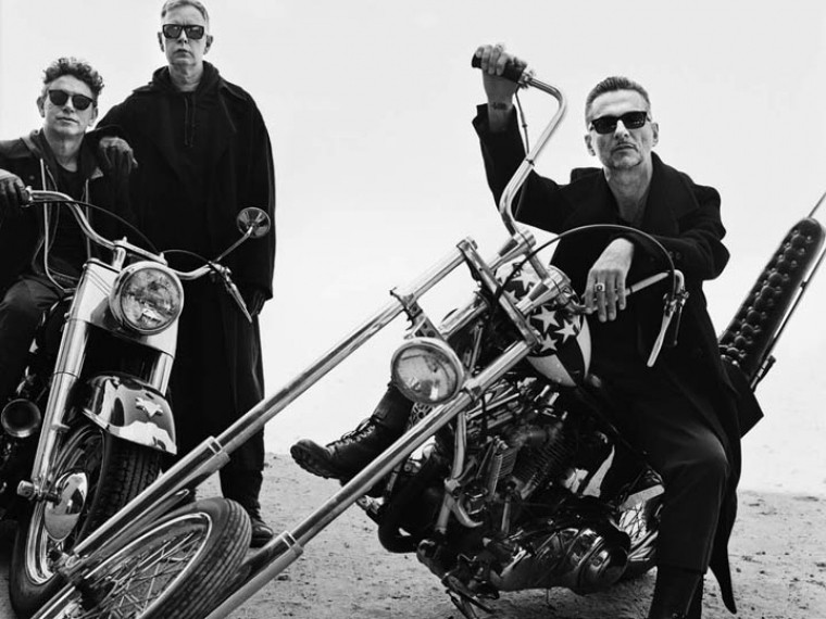 Концерт Depeche Mode отменили в Минске. Дэйв Гаан в больнице