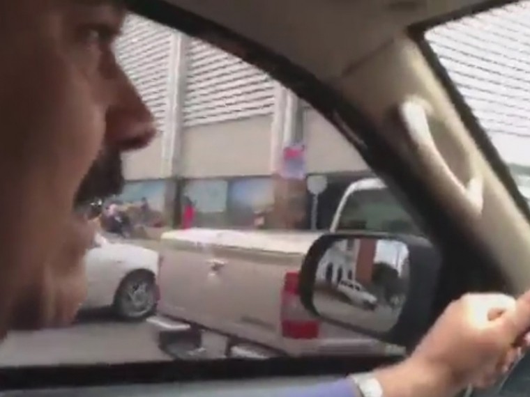 Мадуро покатался на машине по Каракасу, доказывая провал всеобщей забастовки
