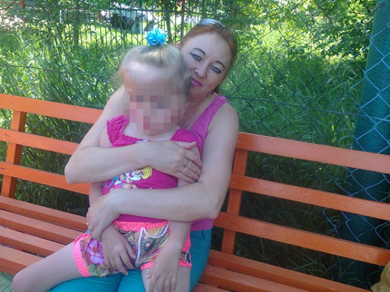 На Алтае возбудили дело по факту смерти девочки-инвалида, которая не дождалась медпомощи