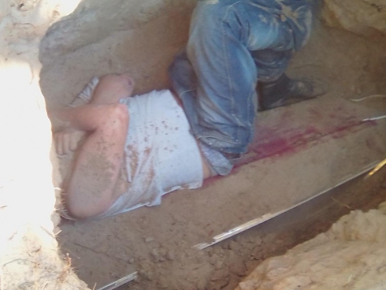 В Кургане неизвестные выкопали из могилы умершую 5 лет назад девушку и сожгли