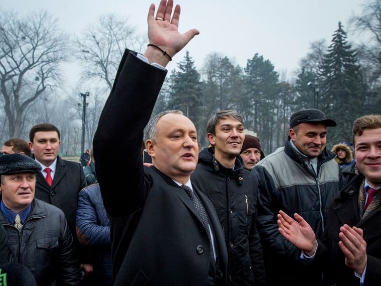 Додон готов к насильственной смене власти в Молдавии