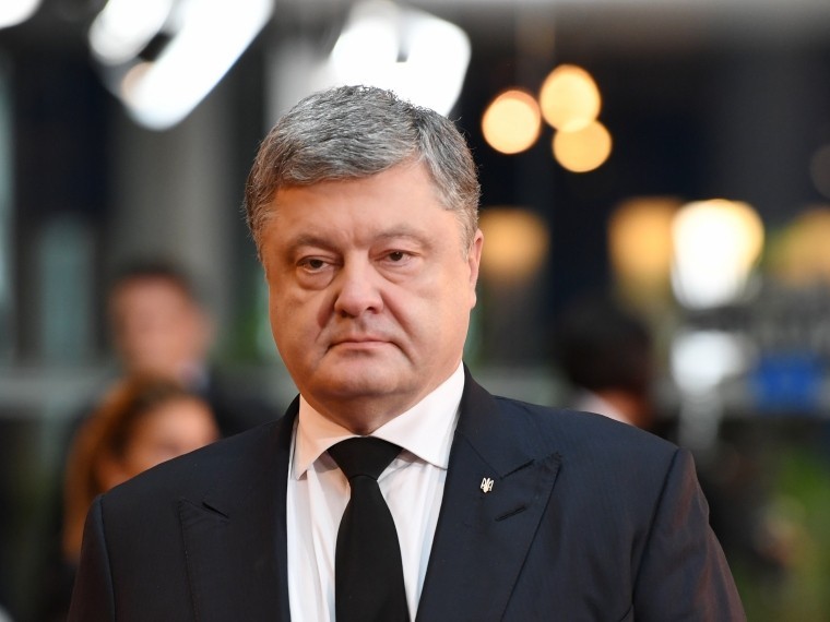 «Каждый, кто попадает в кресло президента Украины, теряет разум» — лидер партии «За жизнь» призывает объявить импичмент Порошенко