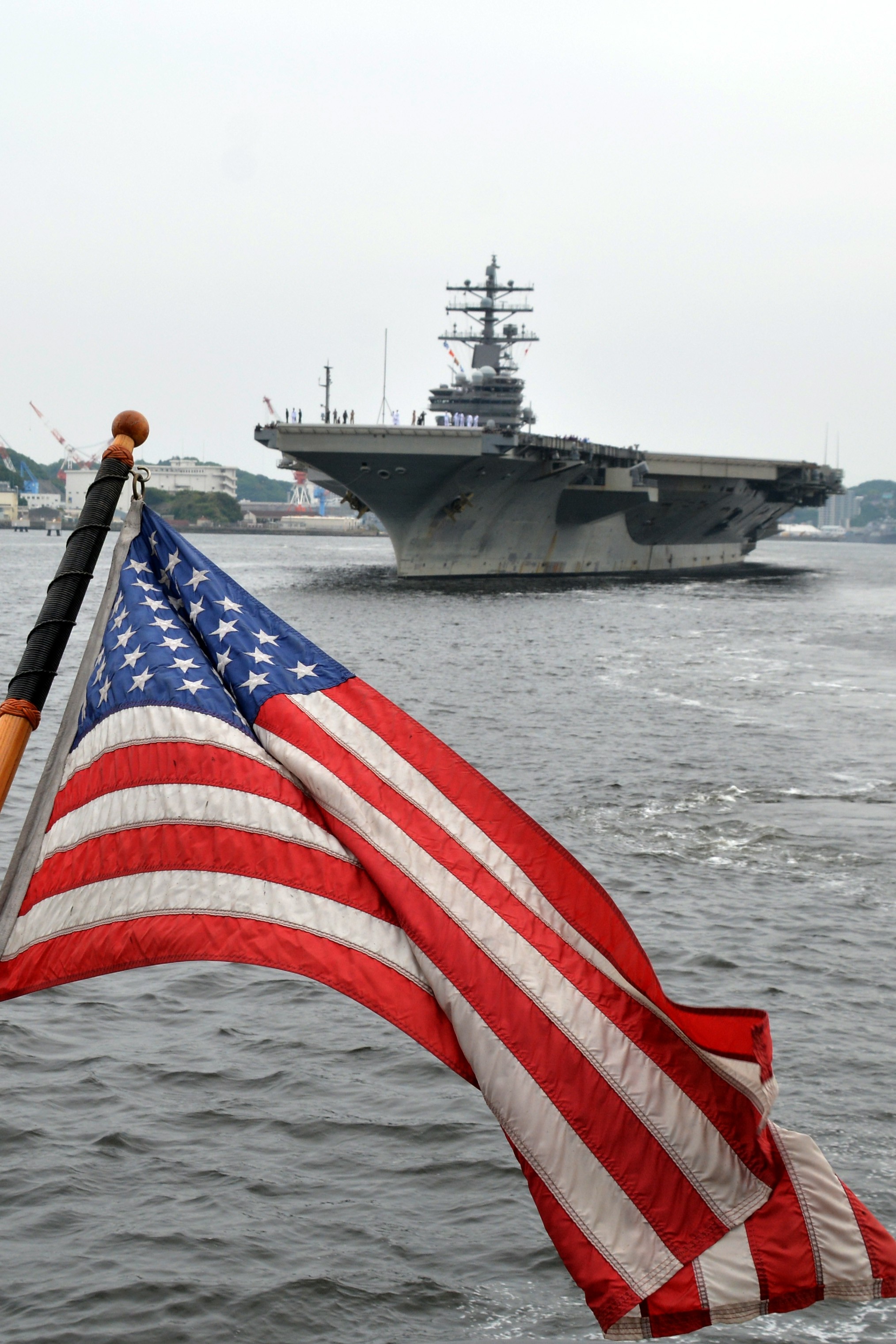 СМИ: США направят к Корейскому полуострову авианосец