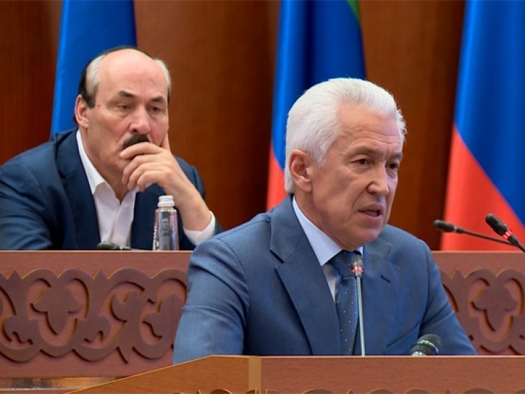 Владимир Васильев официально представлен исполнительной и законодательной власти Дагестана