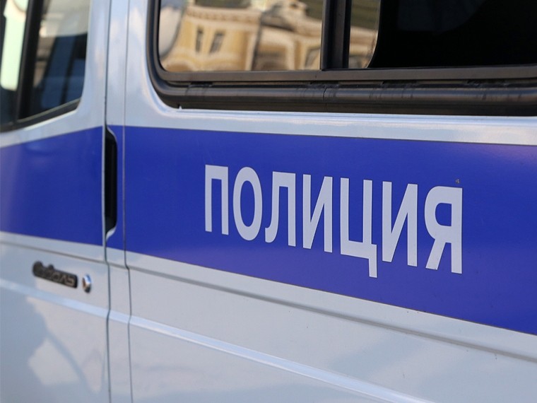 В петербургской полиции объяснили, что произошло на Литейном проспекте, где скорая не смогла проехать к умирающей пациентке