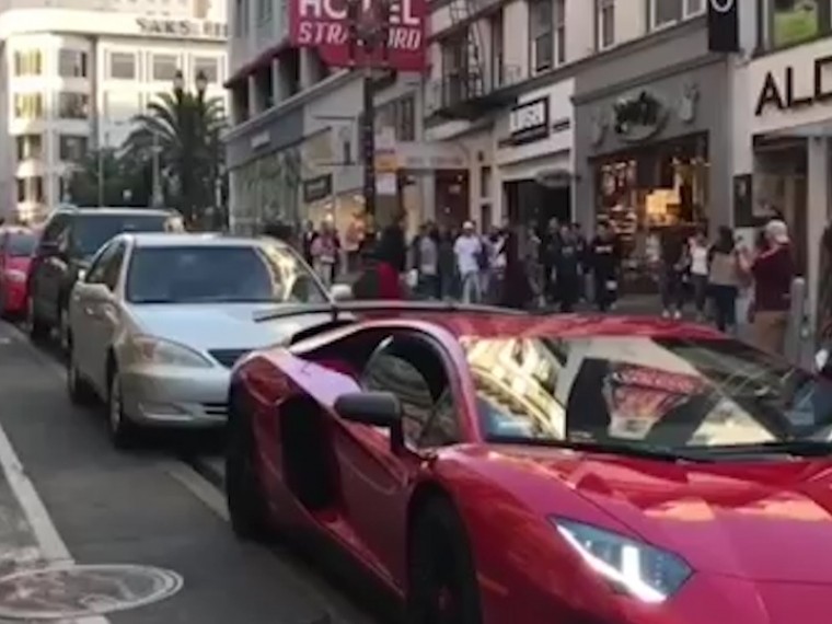  :   Lamborghini  ࠗ 