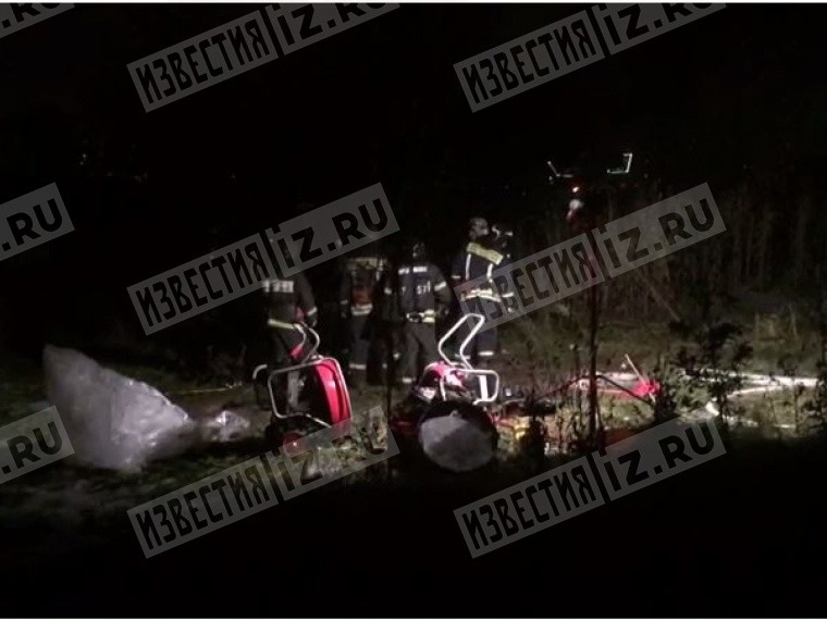 Пятый канал публикует видео с места обнаружения тел двоих мужчин в коллекторе на окраине Москвы