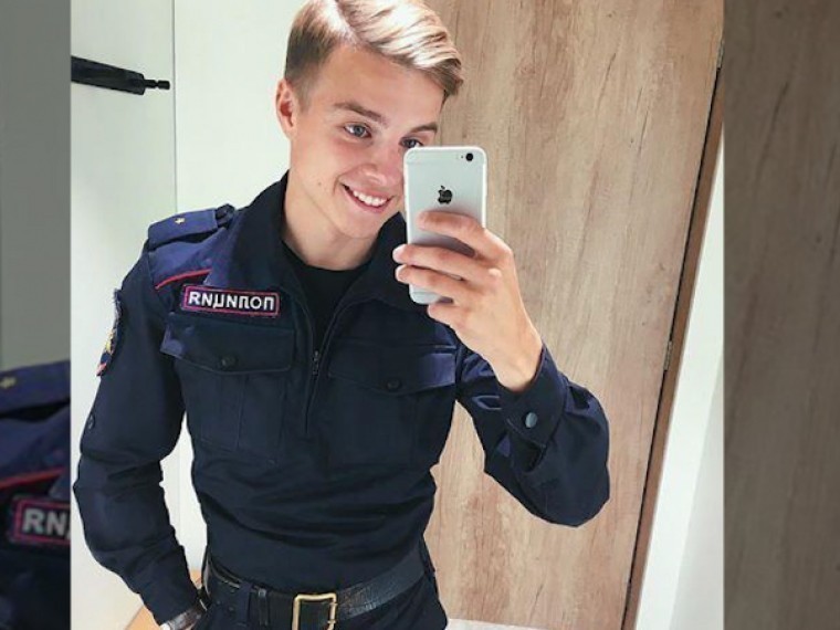 «Самый красивый полицейский» из Петербурга перестал выкладывать селфи