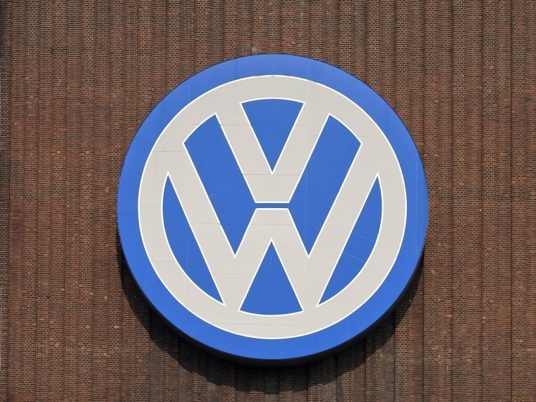 Volkswagen   30  