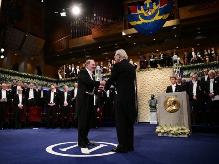 В Стокгольме завершилась церемония вручения Нобелевских премий за 2017 год