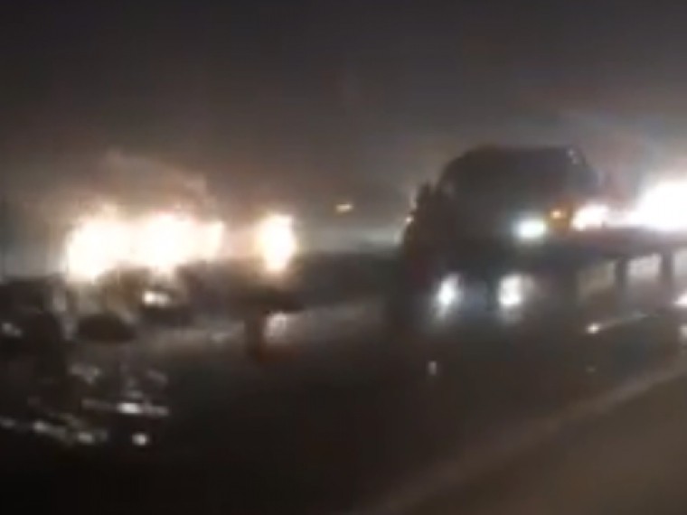 Появилось видео с места массового ДТП — под Майкопом столкнулись около 20 машин