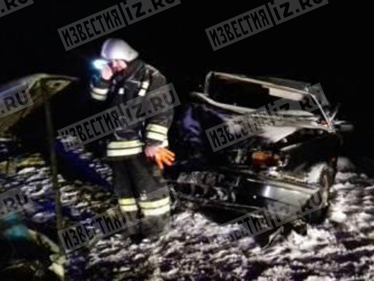 Первые кадры с места ДТП в Калужской области, в котором погибли двое человек