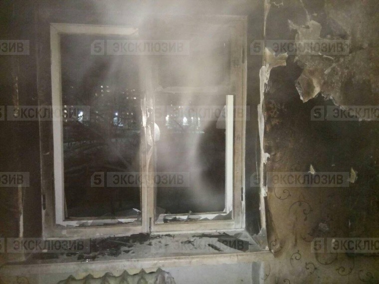 Пятый канал публикует видео из Саратовской области, где в жилом доме взорвался газ