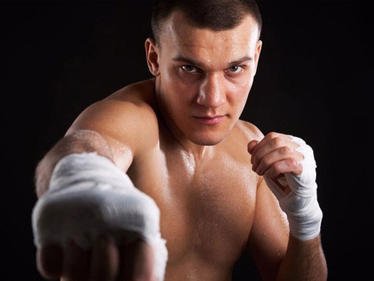 Максим Власов стал серебряным чемпионом Всемирного боксерского совета (WBC)