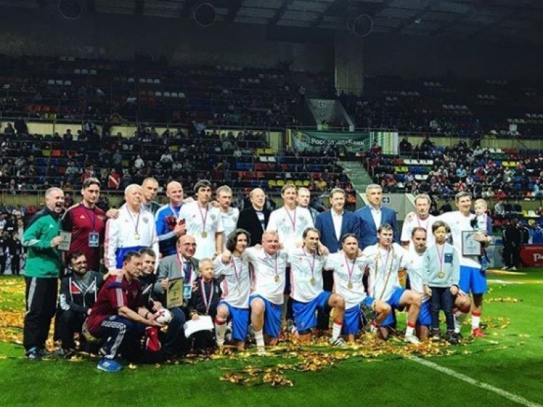 Сборная России десятый раз подряд стала победителем Кубка Легенд по футболу