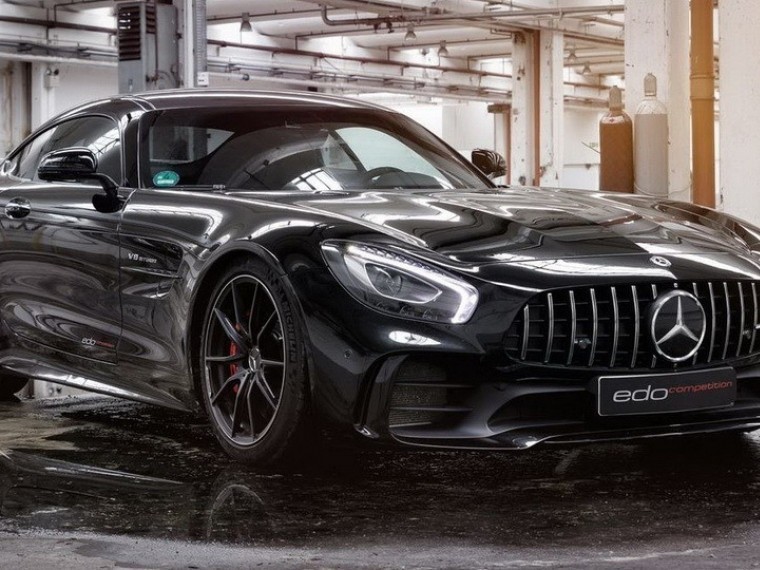   Mercedes-AMG GTR