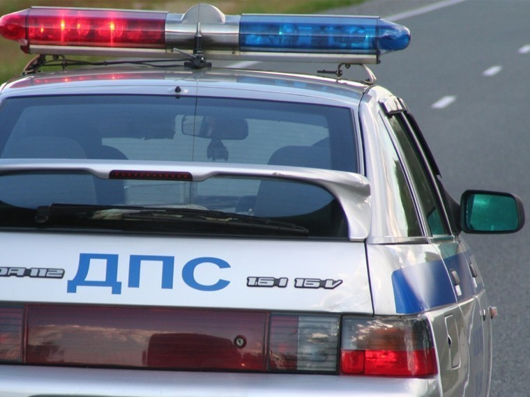 Пять человек погибли при столкновении автобуса и большегруза в Кемеровской области