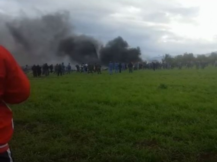 Число погибших в авиакатастрофе в Алжире возросло до 247 человек