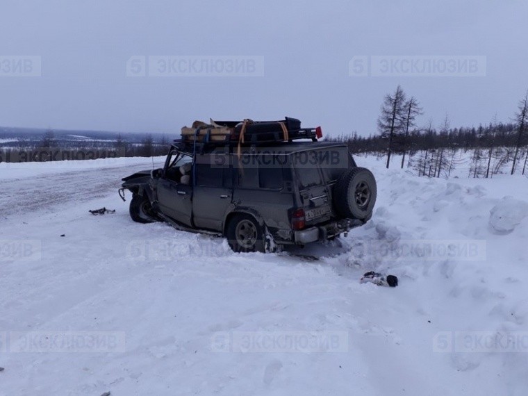 Двое детей и один взрослый погибли в страшном ДТП в Якутии — первые кадры с места