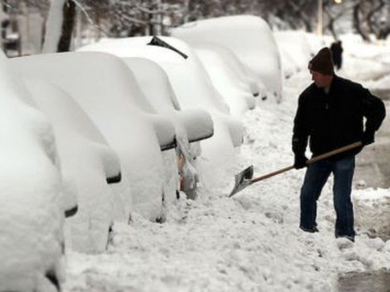 Находчивый житель Пермского края прятал автомобиль от приставов в снегу