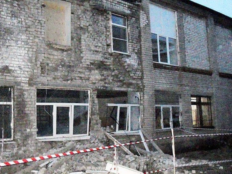 В Ивановской области посыпалось здание школы