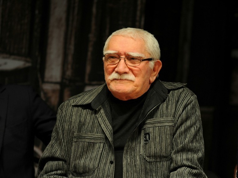 Армен Джигарханян вернулся на сцену после болезни
