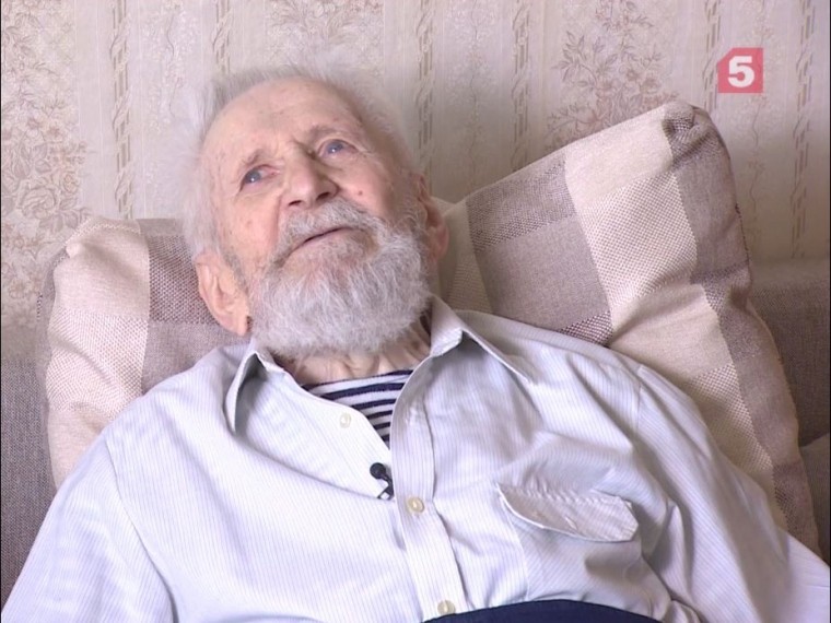 104-летний ветеран войны рассказал, как ел яичницу вместе с Буденным