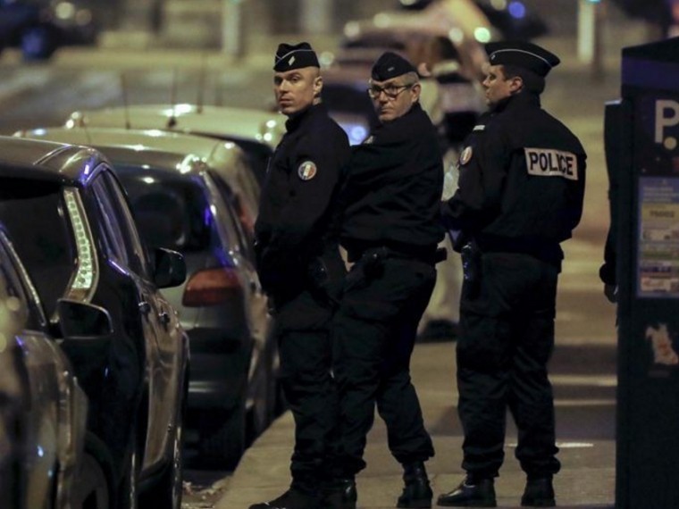СМИ: резню в центре Парижа устроил выходец из Чечни