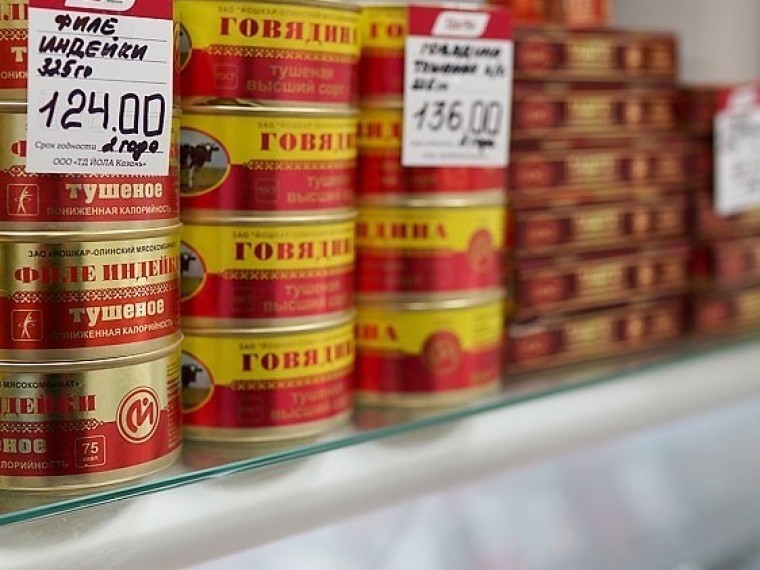 Жилы, загустители и соя: почти во всей петербургской тушенке нет мяса
