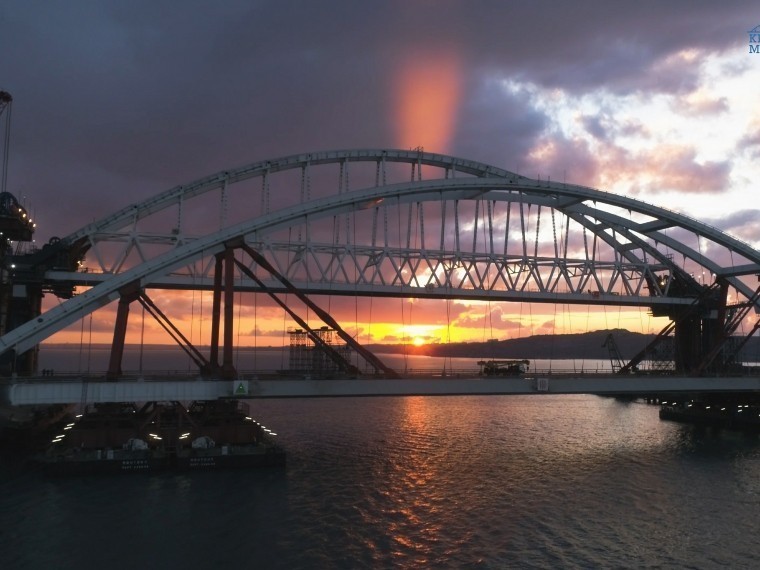 «Ни средств, ни возможности» — эксперт прокомментировал угрозы со стороны Украины взорвать Крымский мост