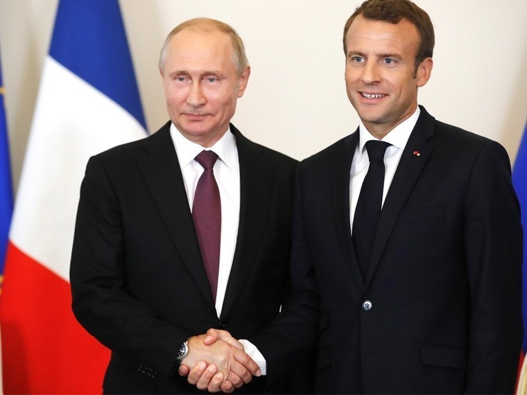 Встреча Владимира Путина и Эммануэля Макрона длилась более трех часов