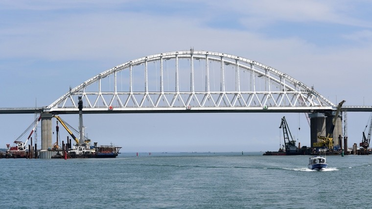 Опубликовано фото Крымского моста с МКС