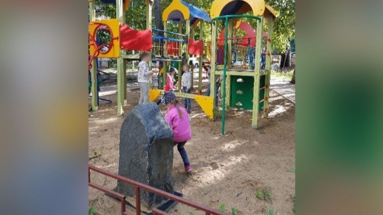 С детской площадки в Самаре уберут памятник криминальному авторитету