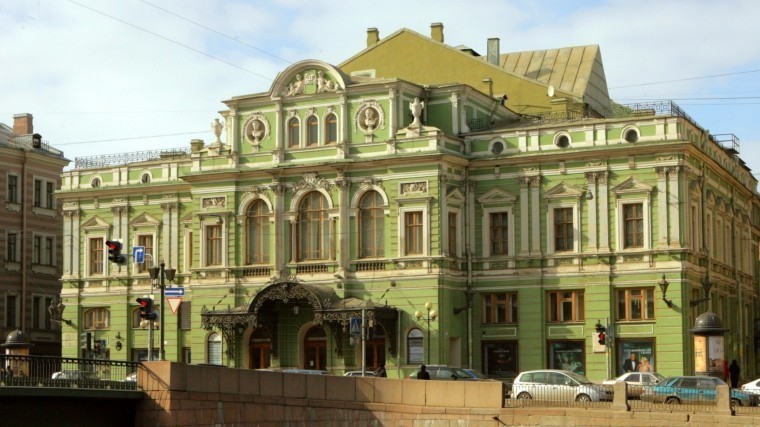 В Петербурге возбудили новое уголовное дело из-за трещин в здании БДТ