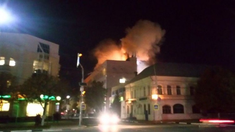 Появилось видео с места пожара в здании Академии УФСИН в Рязани